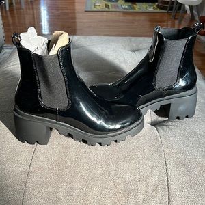 JustFab Roonie ankle boots size 7